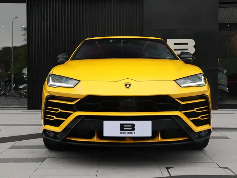 Lamborghini Urus 4.0 T V8
