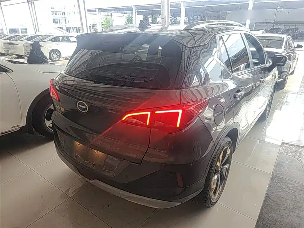 GAC Trumpchi GS3 传祺GS3 2021款 POWER 270 T 自动红动版