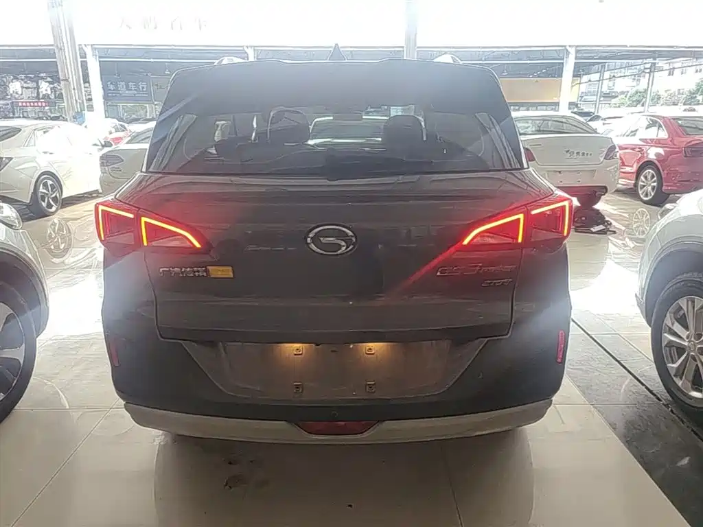GAC Trumpchi GS3 传祺GS3 2021款 POWER 270 T 自动红动版