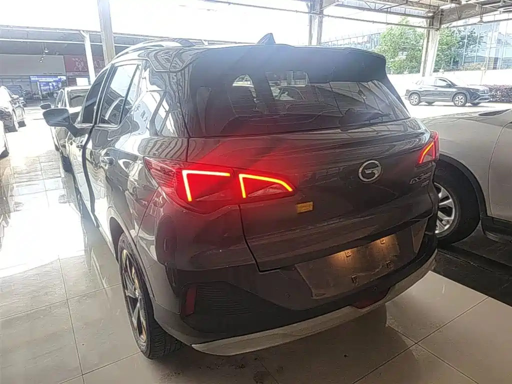 GAC Trumpchi GS3 传祺GS3 2021款 POWER 270 T 自动红动版
