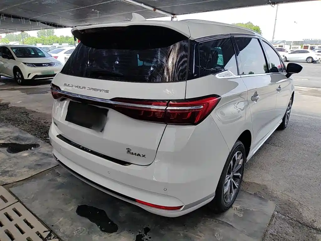 Song MAX Upgraded 1.5 T Auto Distinguished 6-seat