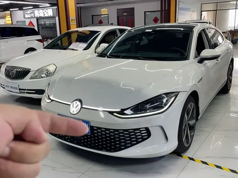 Volkswagen Lamando Lamando L 280 TSI DSG Spicy Cool