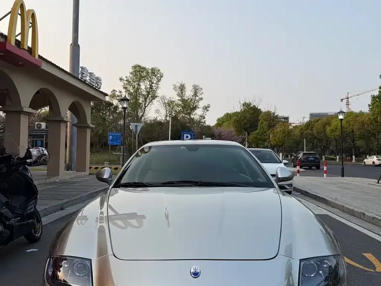 Maserati Quattroporte 4.7 L Global Honor