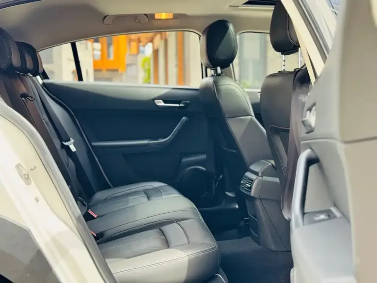 Qoros 3 观致3 2015款 都市SUV 1.6 T 自动型动派增强型