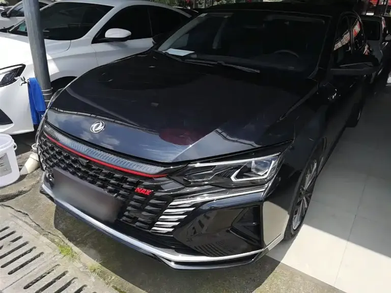 Dongfeng Yixuan MAX 1.5 T Super Style Dad