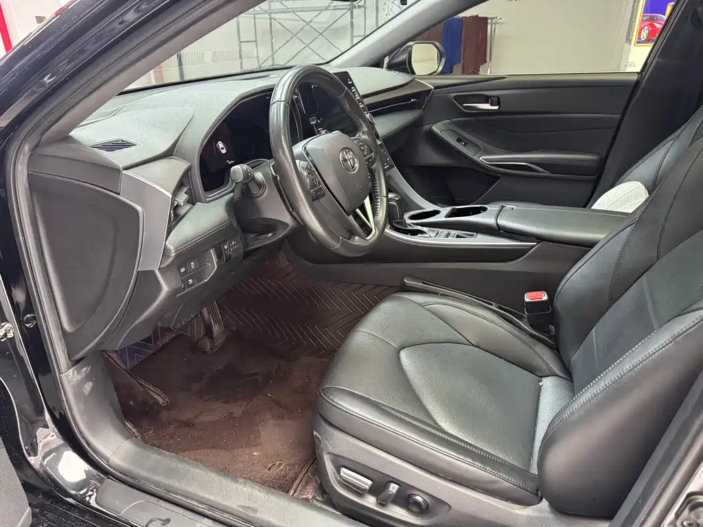 Avalon 2.5 L Luxury