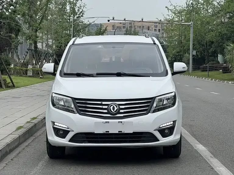 Dongfeng Fengxing S500 1.5 L Manual Luxury