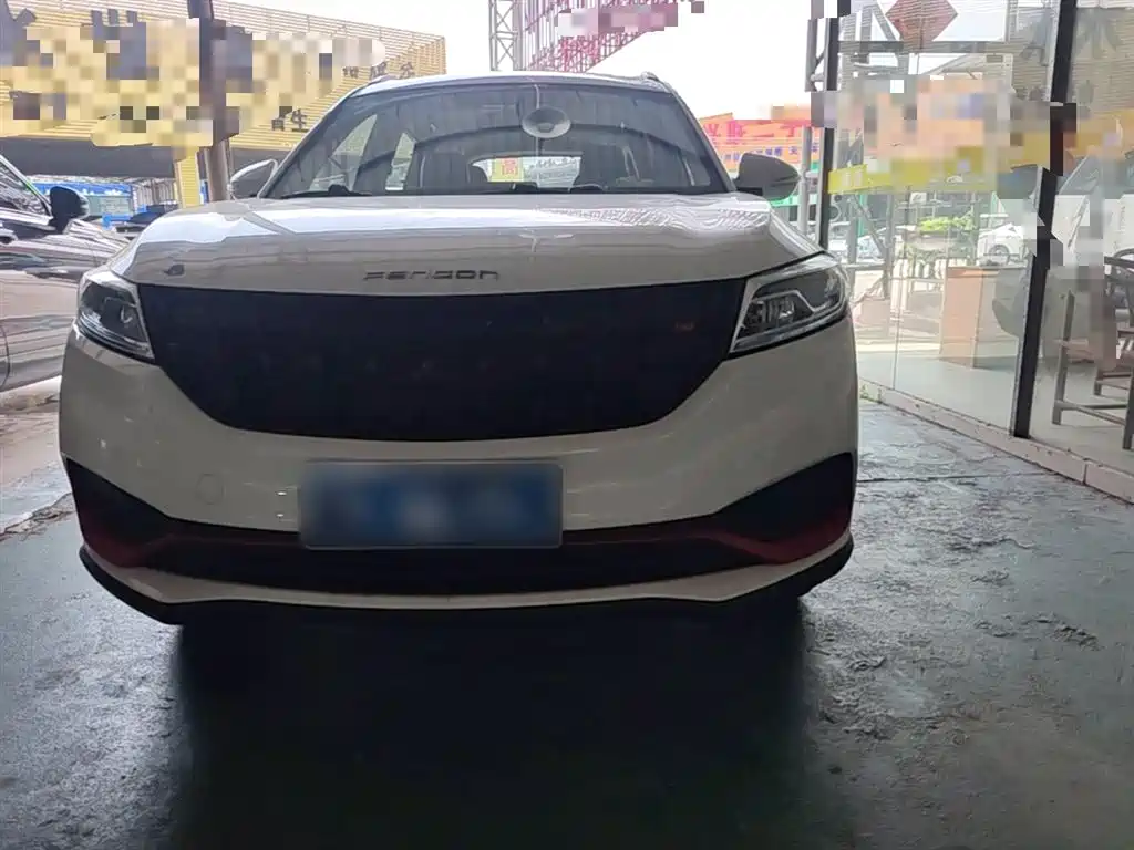 Fengguang 580 Facelift ☆ Star 1.5 T Auto Luxury