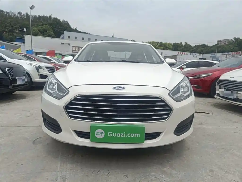 Escort Facelift 1.5 L Auto Comfort