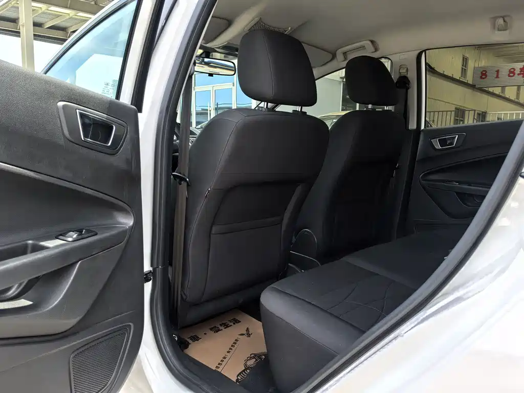 Fiesta Hatchback 1.5 L Auto Fashion