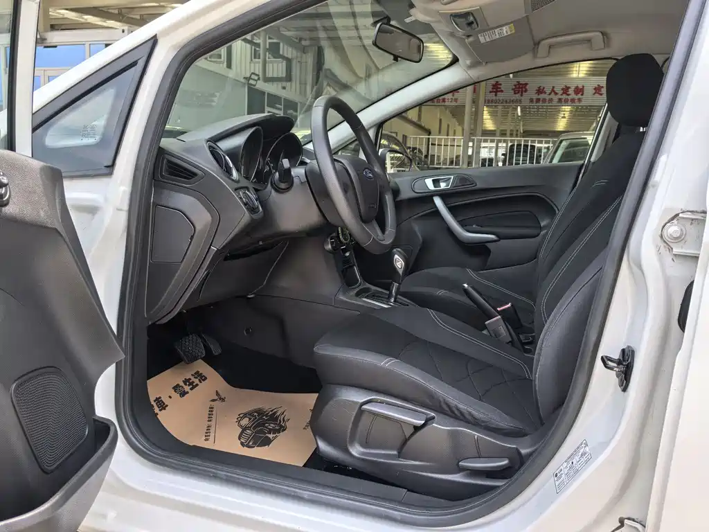 Fiesta Hatchback 1.5 L Auto Fashion