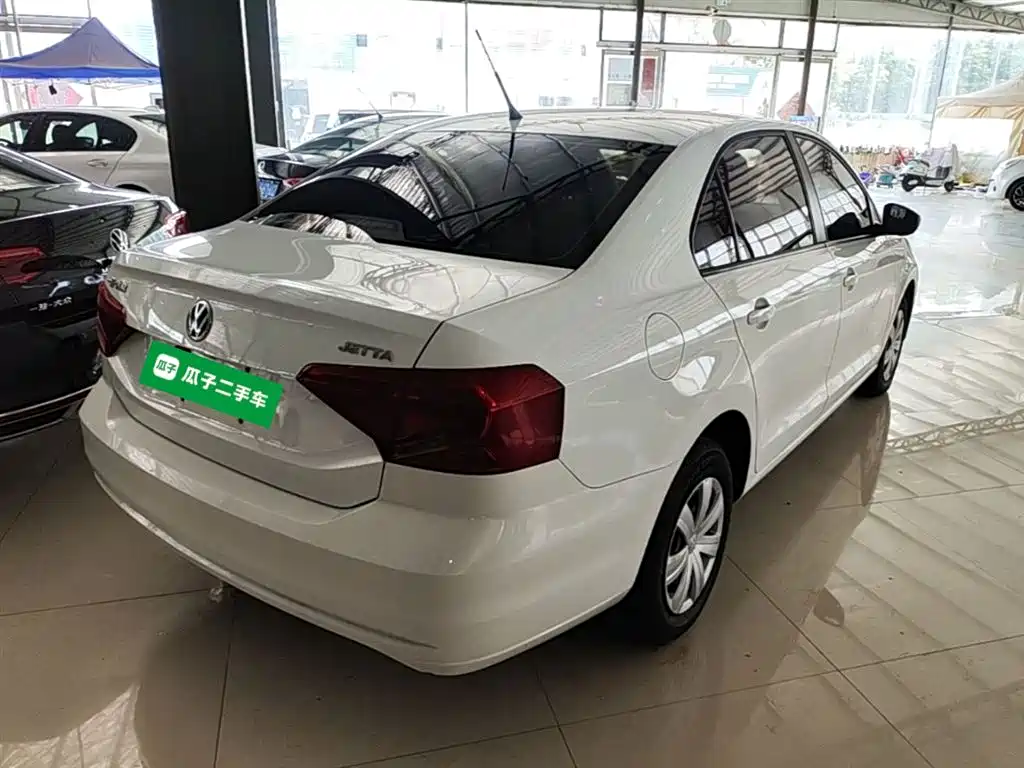Jetta 1.4 L Manual Fashion