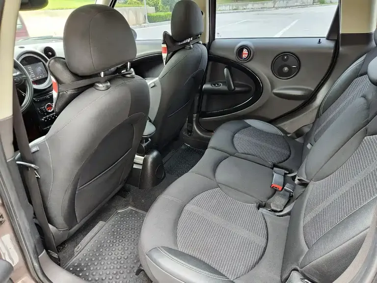 MINI COUNTRYMAN 1.6 L COOPER Fun