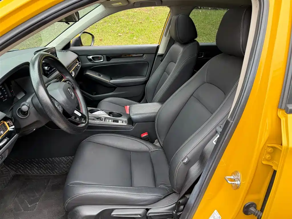 Integra 240 TURBO CVT Tech