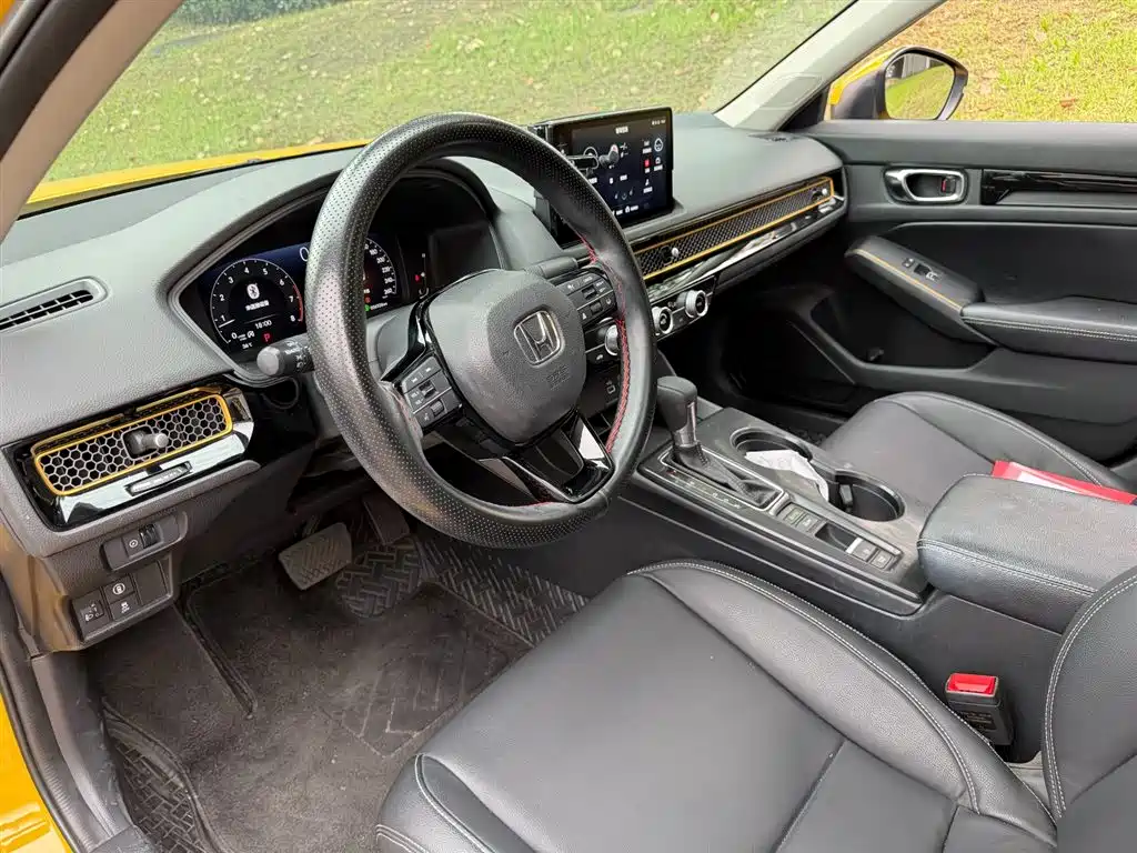 Integra 240 TURBO CVT Tech