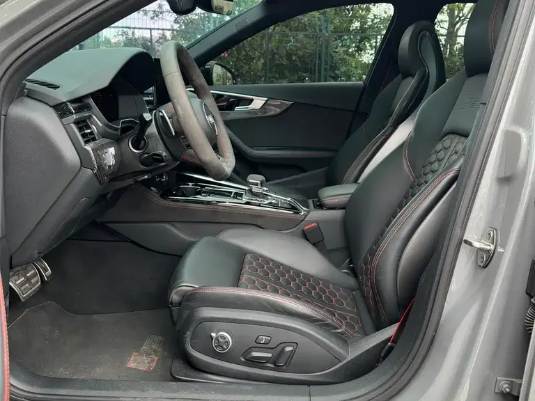 Audi RS 4 RS4 Avant Ignite Engine