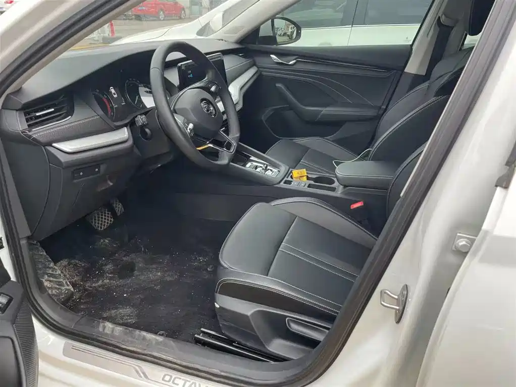 Octavia Facelift PRO TSI280 Premium