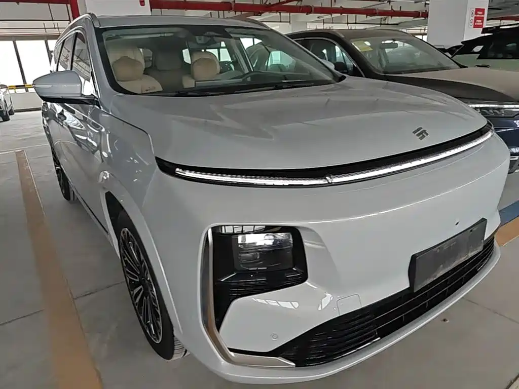 Jetour Shanhai L9 1.5 TD 2 DHT Flagship 6-seat