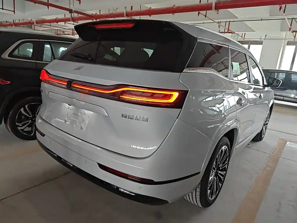 Jetour Shanhai L9 1.5 TD 2 DHT Flagship 6-seat