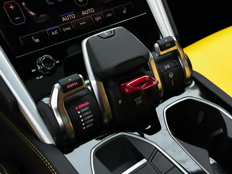 Lamborghini Urus 4.0 T V8