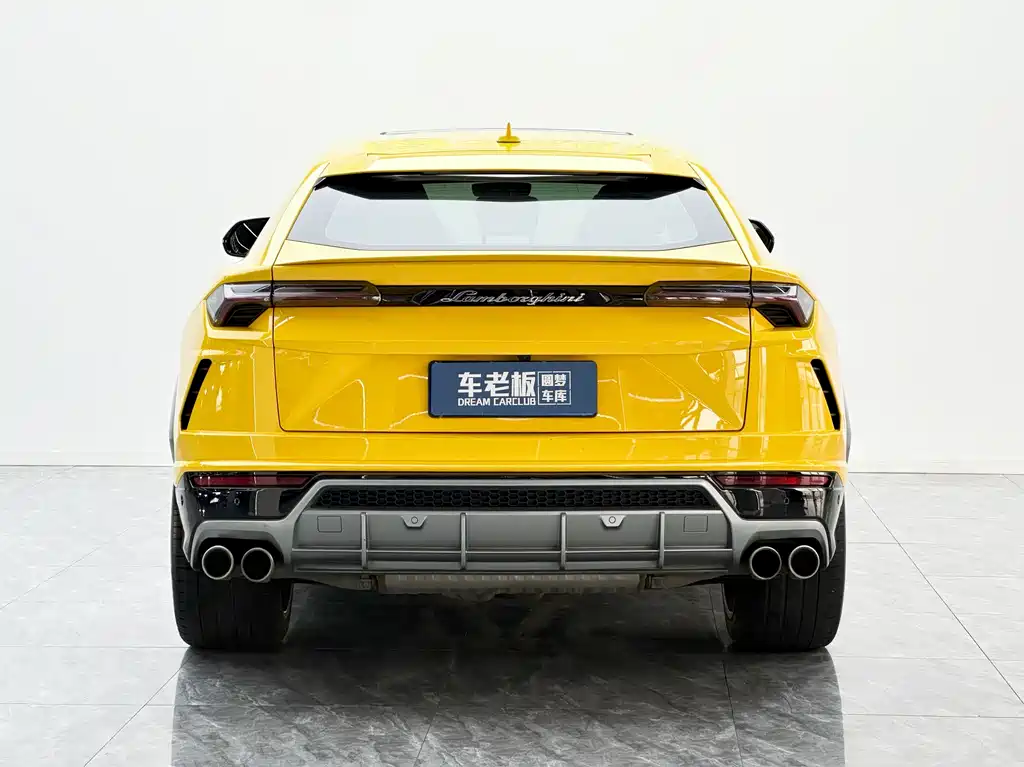 Urus 4.0 T V8