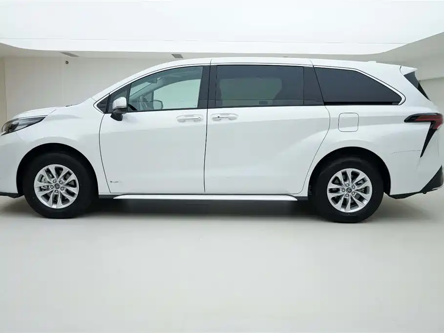 Granvia 2.5 L Hybrid Comfort