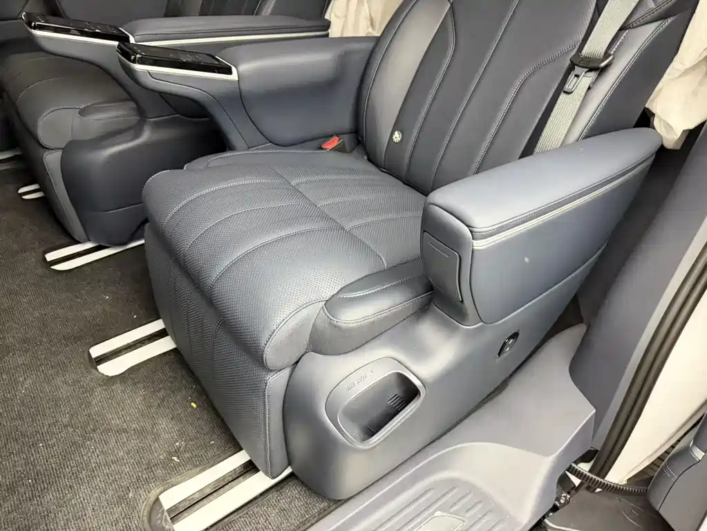 Voyah Dreamer PHEV Qiankun Ultra