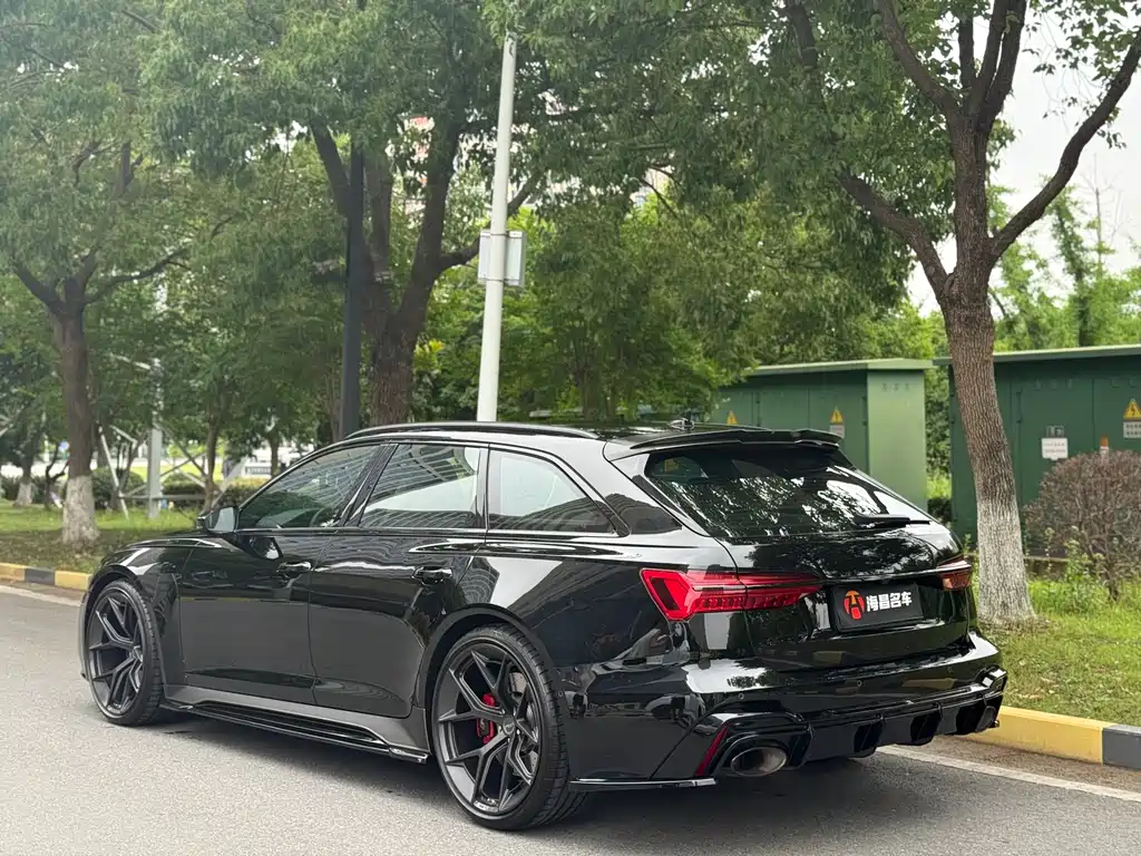 Audi RS 6 RS 6 4.0 T Avant