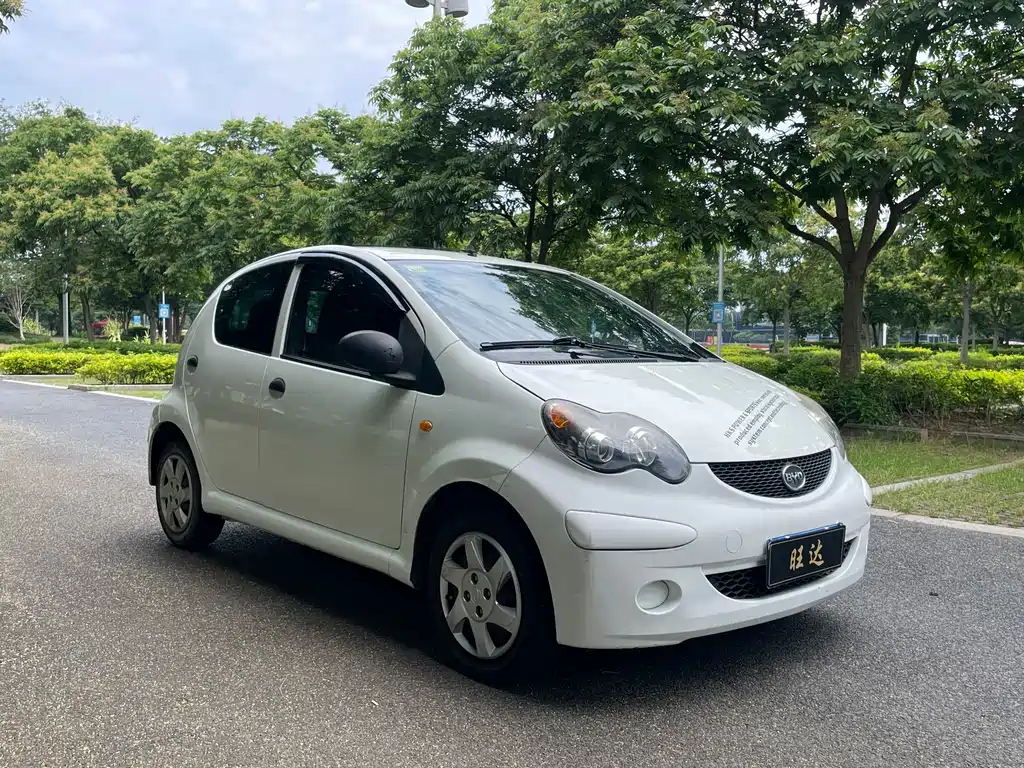 BYD F0 1.0 L Xuan Cool
