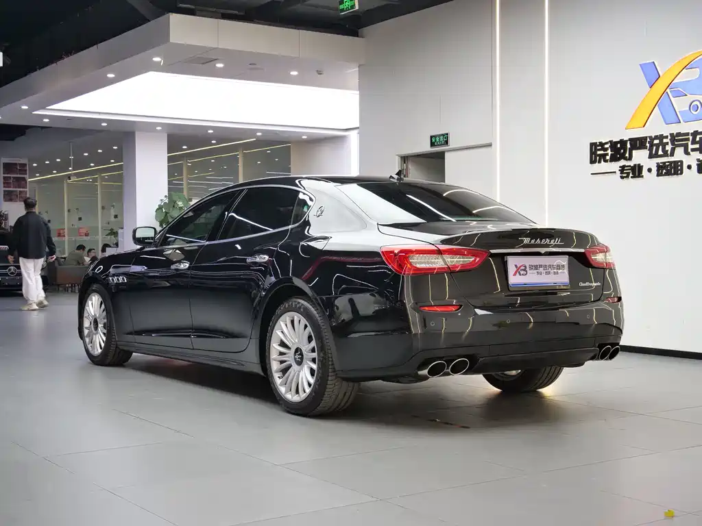 Quattroporte 3.0 T Standard