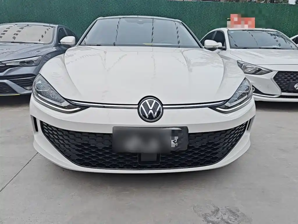 Lamando Lamando L 280 TSI DSG Dazzle Hot