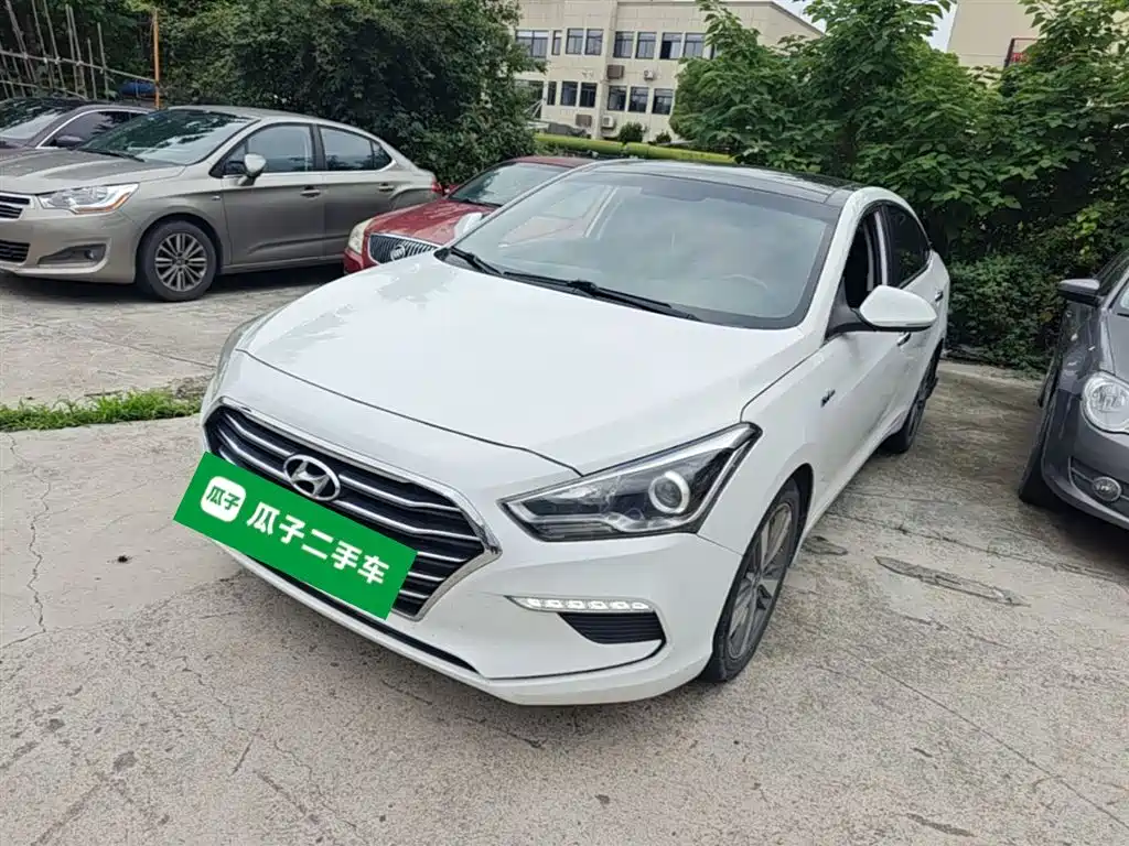 Mistra 1.6 T Auto Flagship TOP CN-V