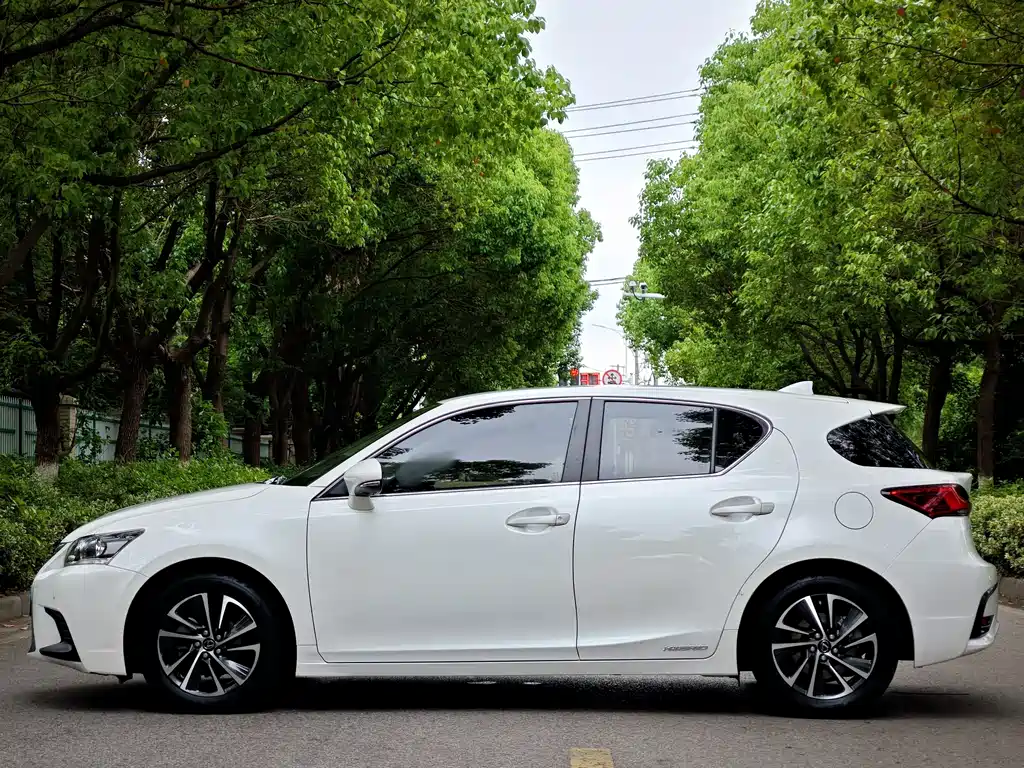 Lexus CT CT200 h Elite Mono CN-V