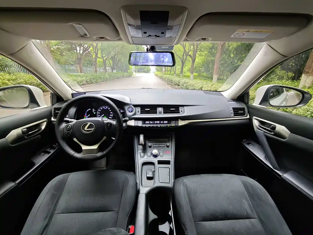 Lexus CT CT200 h Elite Mono CN-V