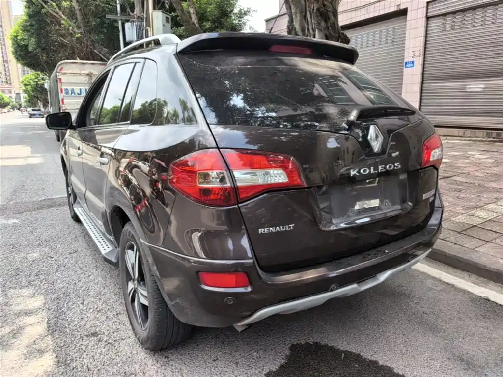 Koleos (Import) 2.5 L 4 WD Comfort