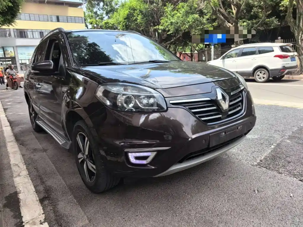 Koleos (Import) 2.5 L 4 WD Comfort