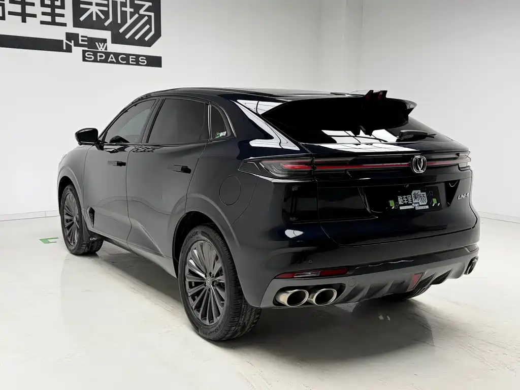 Changan UNI-K 2.0 T Outstanding