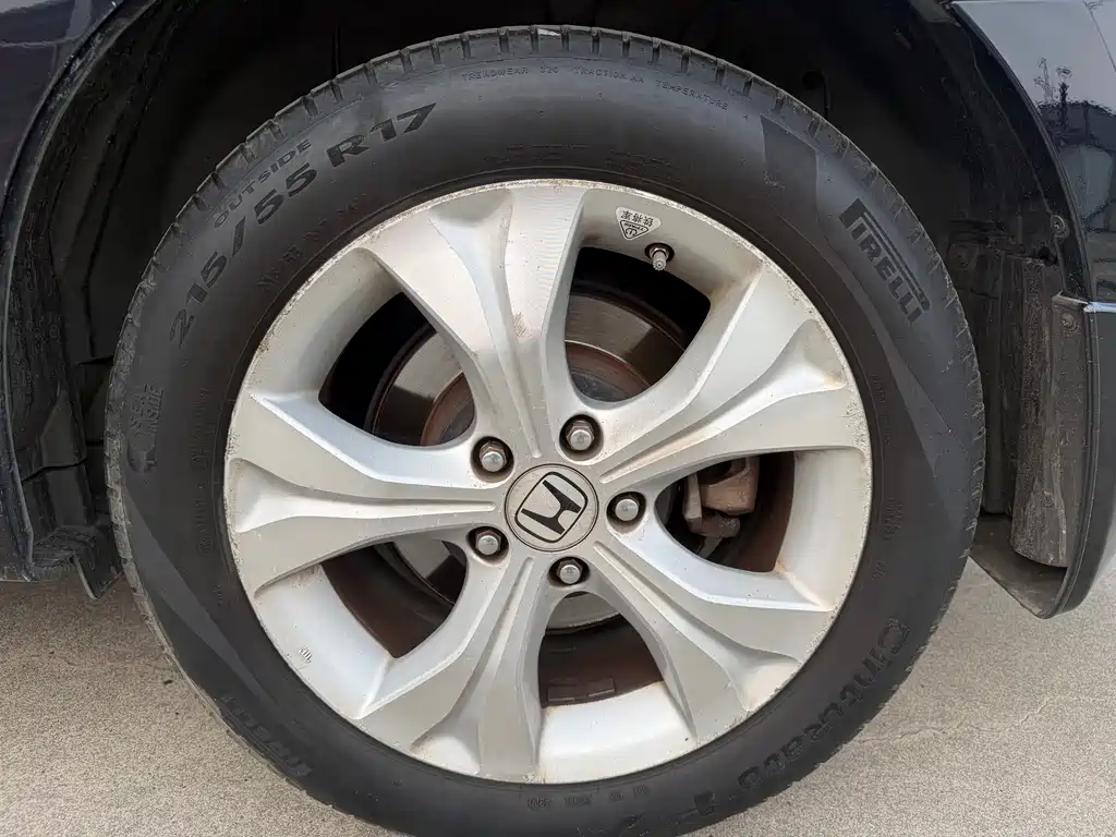 Odyssey 2.4 L Luxury