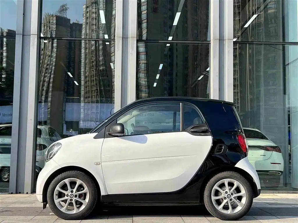 smart fortwo 1.0 L 52 kW Hardtop Agile CN-V