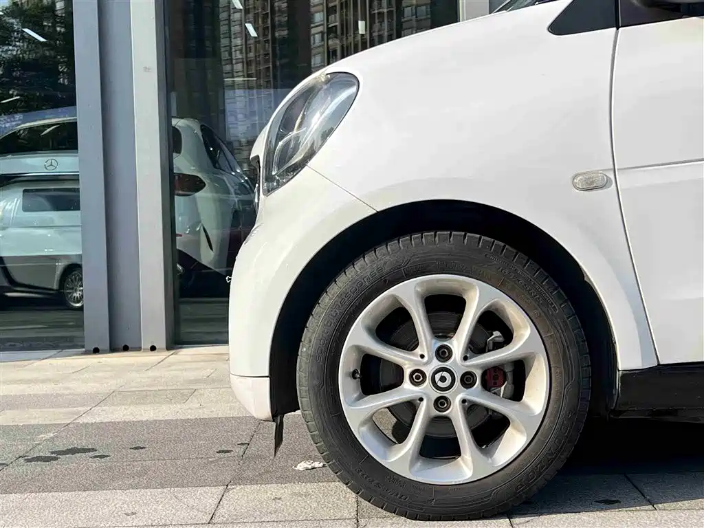 smart fortwo 1.0 L 52 kW Hardtop Agile CN-V