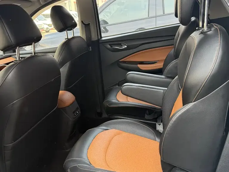 Wuling Hongguang S3 1.5 L Manual Luxury CN-V