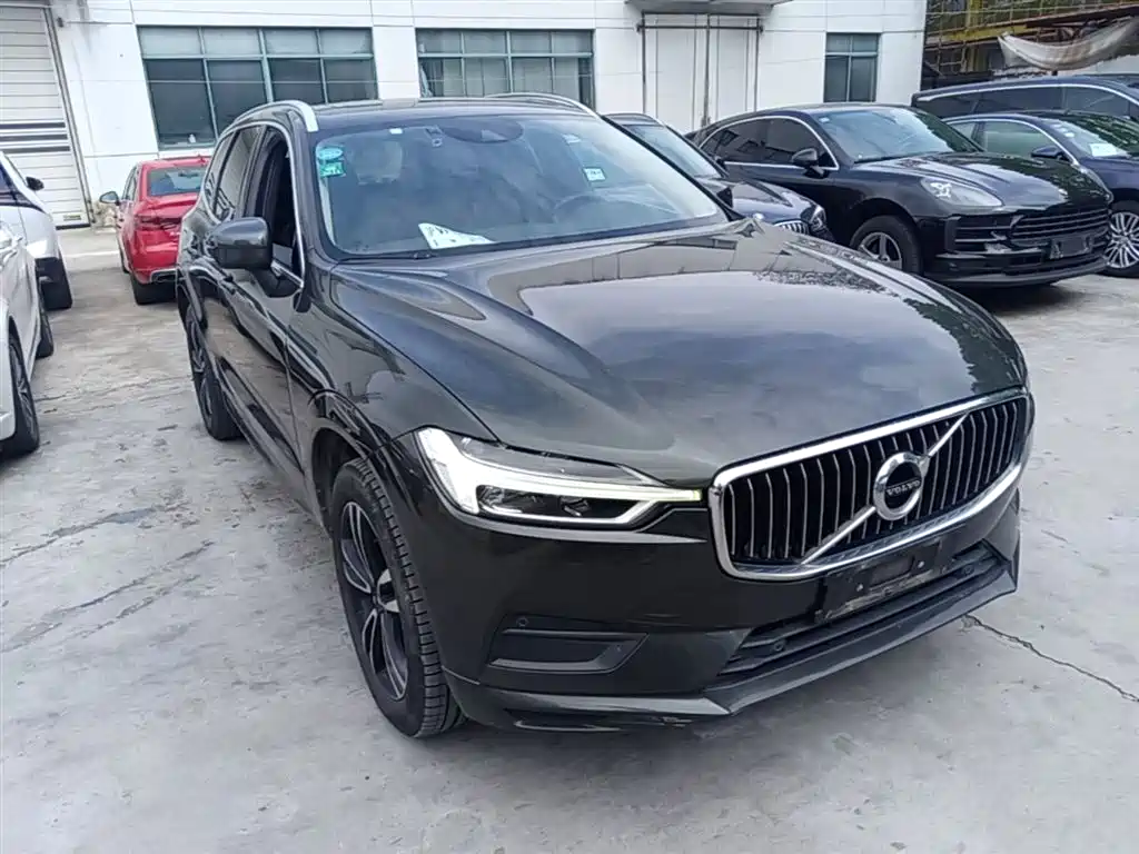 Volvo XC60 T5 4 WD Smart Vision CN-V