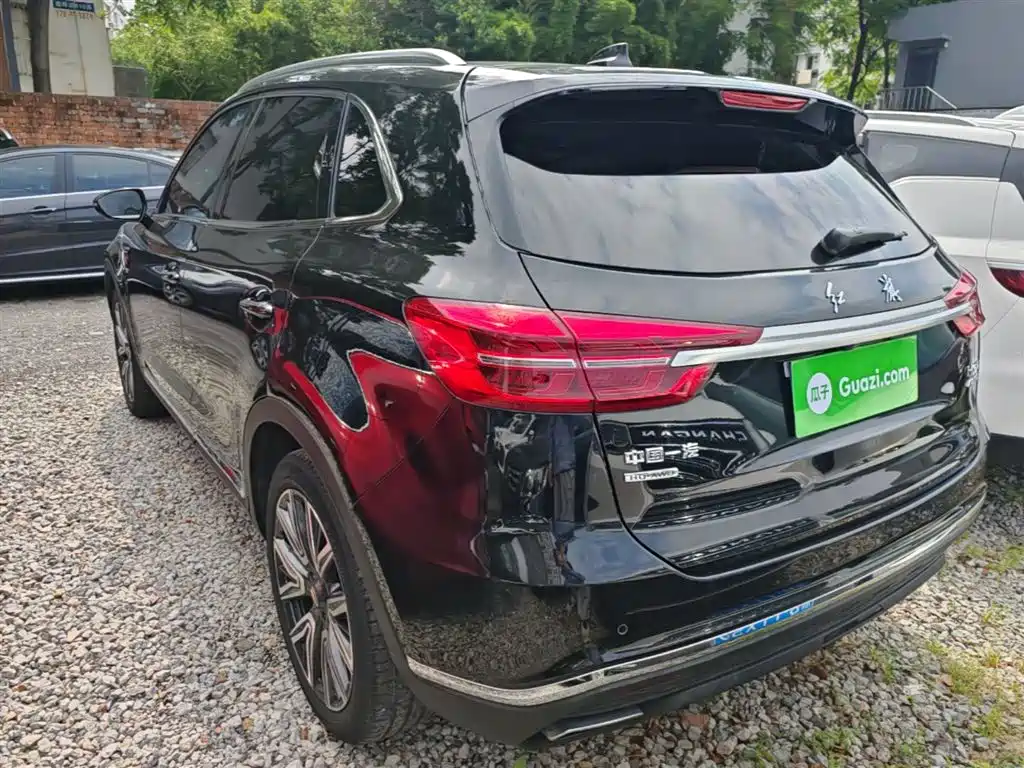 Hongqi HS5 Facelift 2.0 T Connected Flagship Enjoyment 4 WD