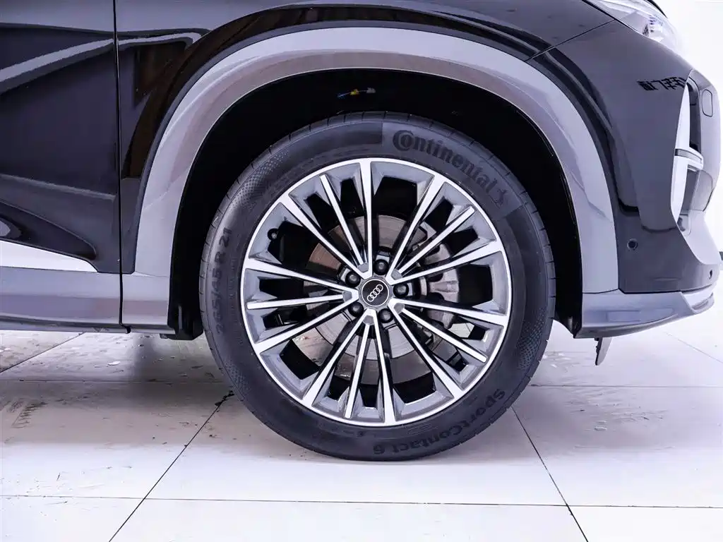 Audi Q6 45 TFSI quattro Qiyun Feather Package