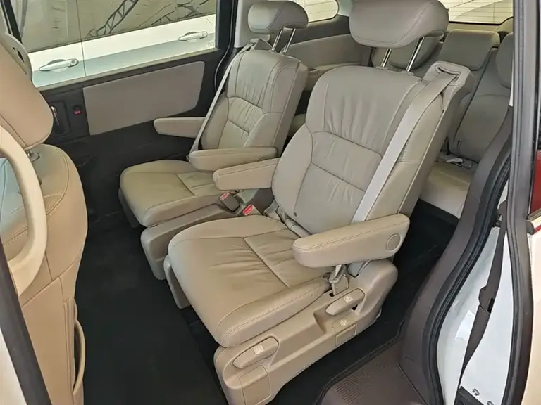 Honda Odyssey 2.4 L Luxury