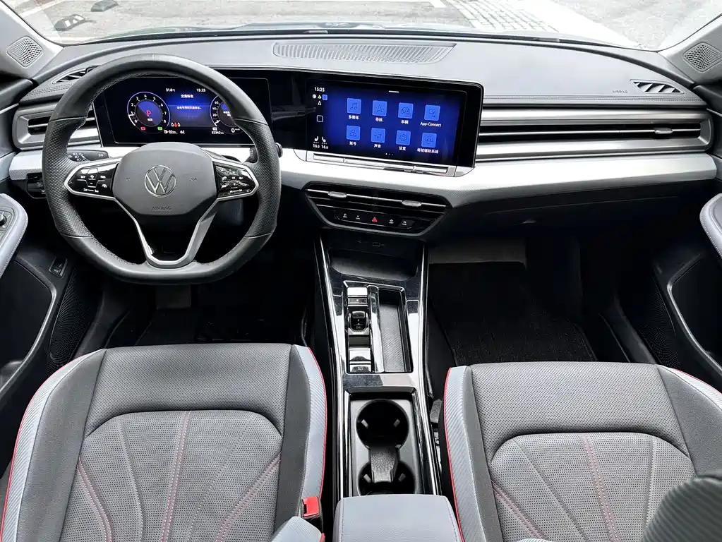 Lamando Lamando L 280 TSI DSG Spicy Cool