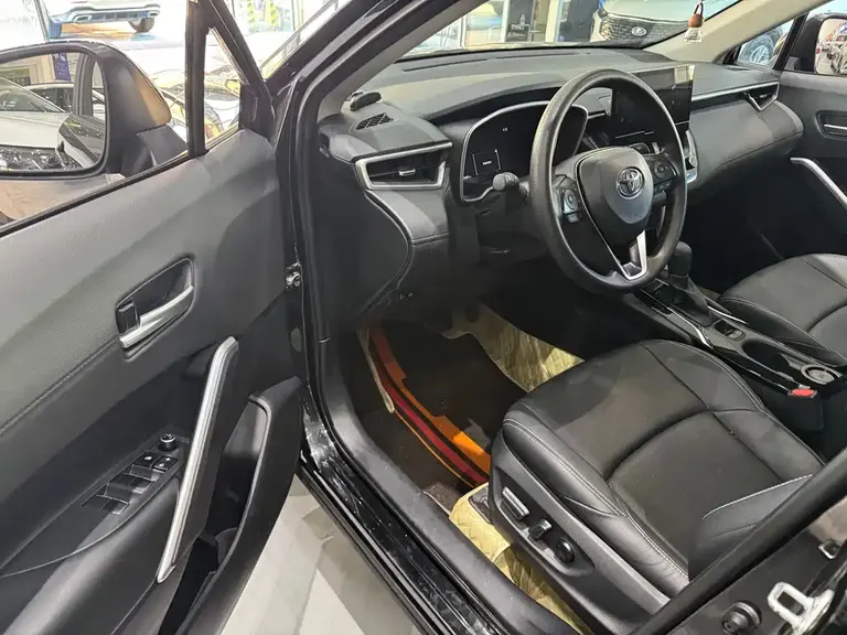 Toyota Frontlander 2.0 L CVT Luxury