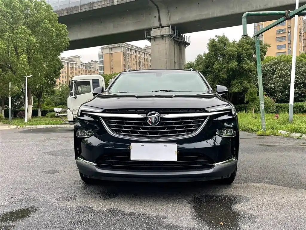 Enclave 28 T 2 WD Luxury