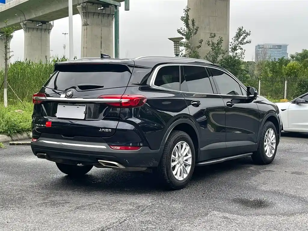 Enclave 28 T 2 WD Luxury