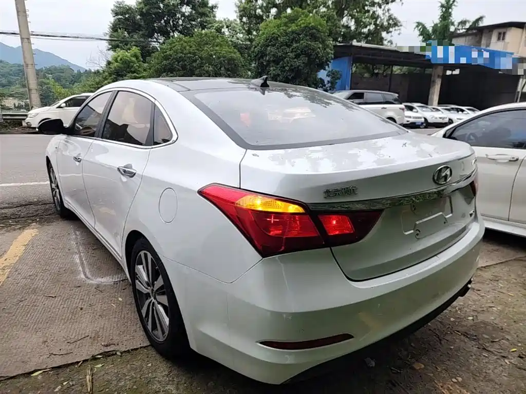 Mistra 1.6 T Auto Intelligent GLS